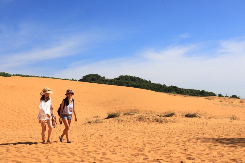 越南美奈沙漠風情 紅白沙丘飆車玩沙趣 @去旅行新聞網