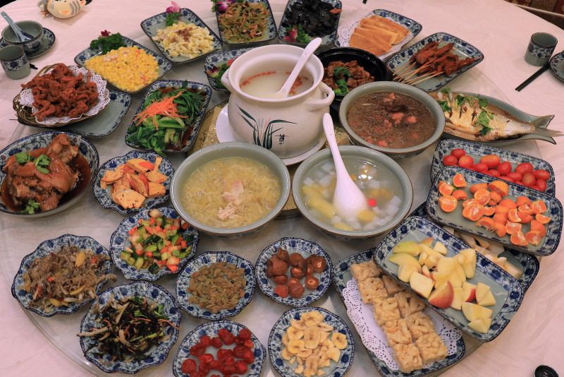 食在東北滿族饗宴 燉菜料理吮指回味 @去旅行新聞網