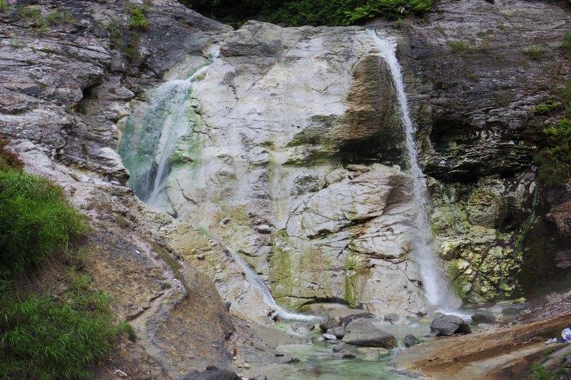 日本秋田四大秘湯 夏日旅行新提案 01川原毛大湯滝