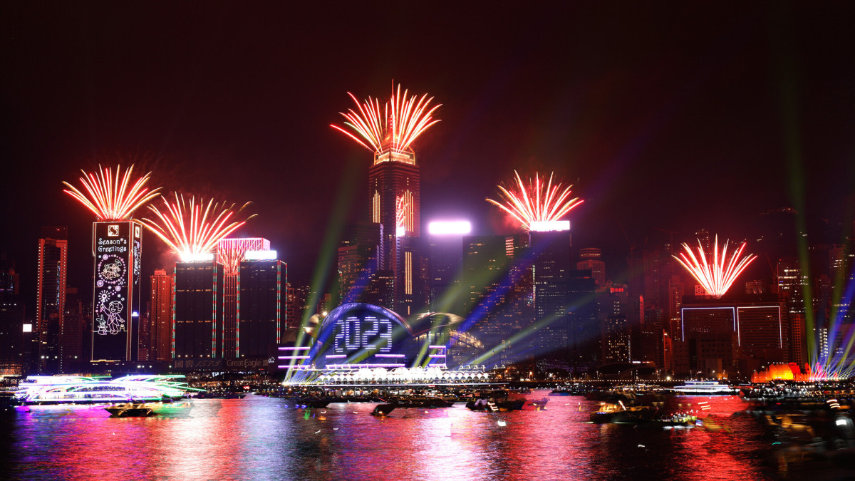 香港跨年倒數迎接2023  維多利亞港上演精彩燈光音樂匯演 @去旅行新聞網