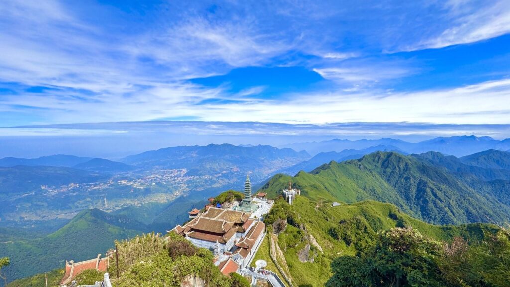 越南沙壩搭番西邦峰纜車 登越南最高峰參拜大佛攬勝景 @去旅行新聞網