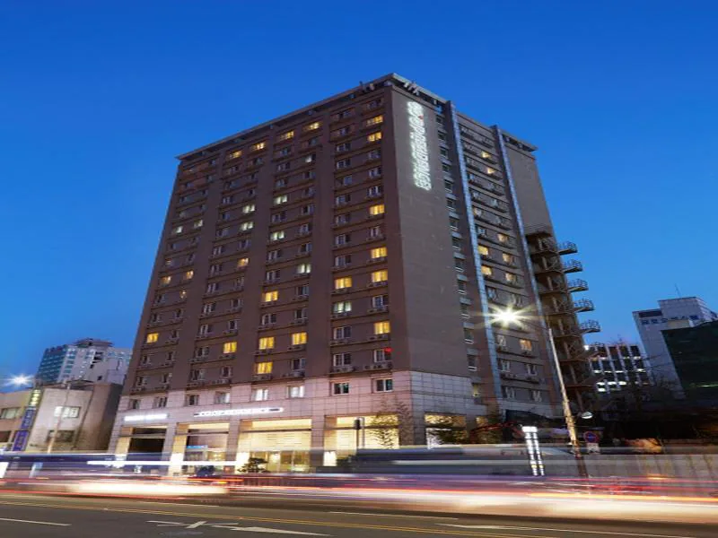 首爾東大門住宿推薦》15家高CP值飯店，交通便利人氣首選！