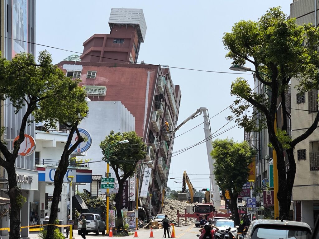 0403花蓮地震累計10人罹難、1099人受傷705人受困 警消持續搜救 @去旅行新聞網
