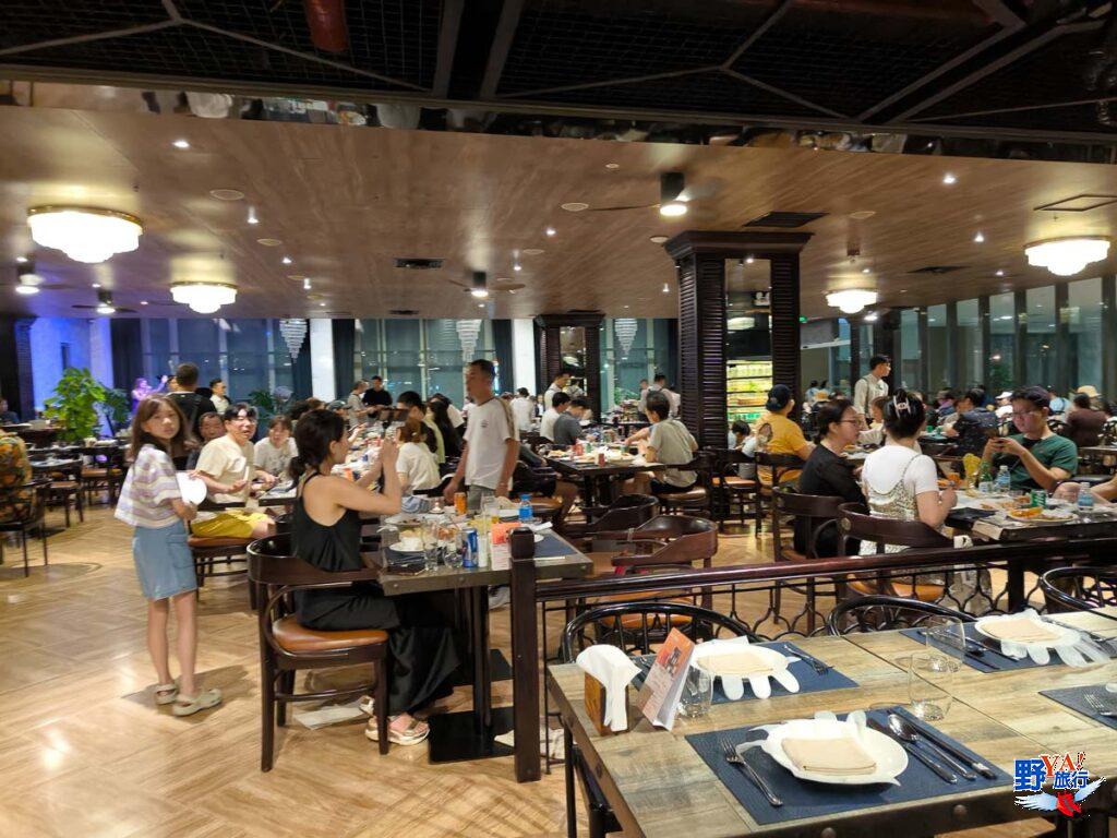 越南芽莊龍蝦吃到飽 Ngon Gallery盛宴餐廳豪華自助餐體驗 @去旅行新聞網