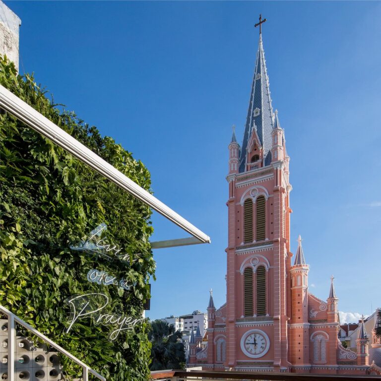 胡志明市粉紅夢幻教堂Tan Dinh Church 打卡拍美照 @去旅行新聞網