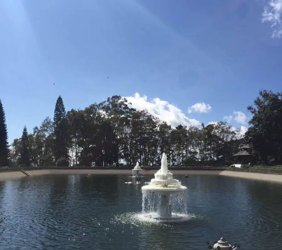 清邁素帖山皇室玫瑰園 蒲屏皇宮Bhubing Palace夏宮美景 @去旅行新聞網