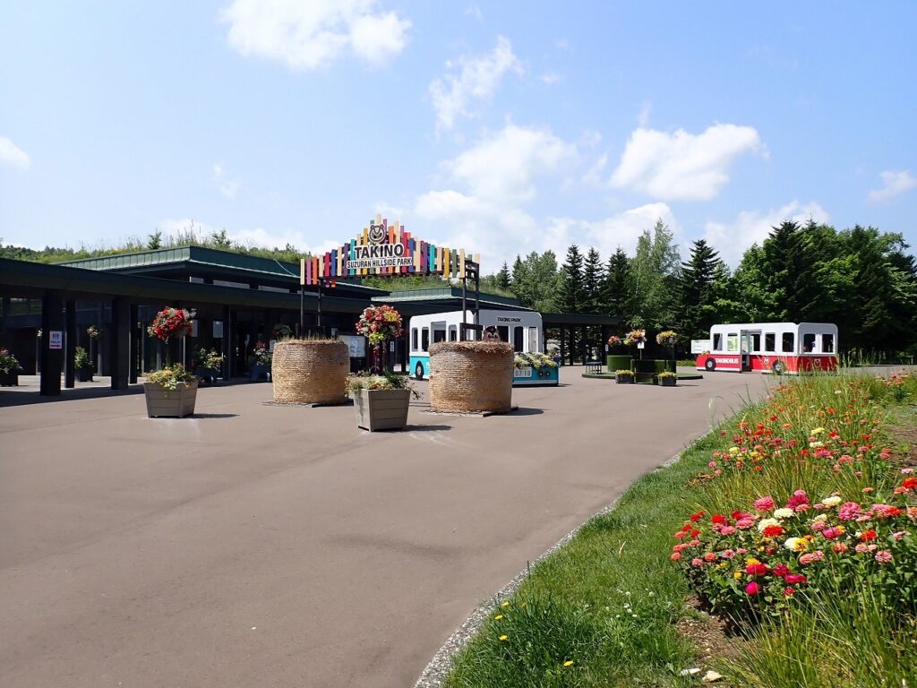 札幌瀧野鈴蘭丘陵公園百花盛開 享受北海道短暫美好的夏天！ @去旅行新聞網