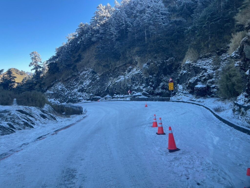 台14甲線合歡山高海拔路段12日18時起翠峰至大禹嶺(18K~41.5K)路段預警性封閉 @去旅行新聞網