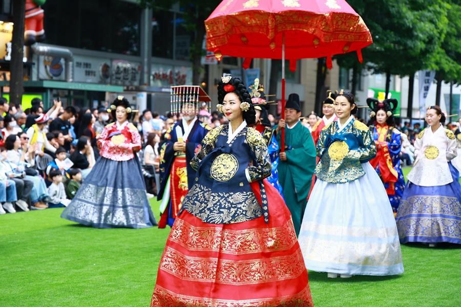 韓國觀光公社攜手五福旅遊助力韓國觀光升級 共推「 Powerful大邱慶典」台灣旅客專屬韓服大遊行 韓國觀光公社攜手五福旅遊助力韓國觀光升級 共推「 Powerful大邱慶典」台灣旅客專屬韓服大遊行 @Tournews