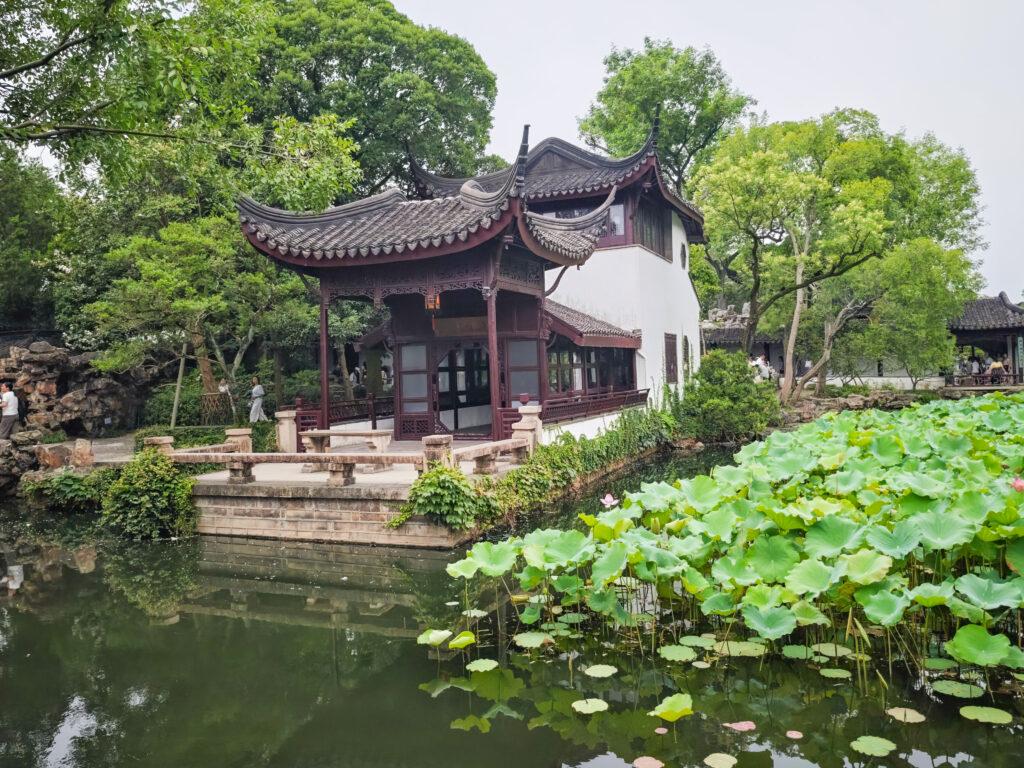 拙政園尋幽：一園看盡江南夢，荷花深處遇蘇州 @去旅行新聞網