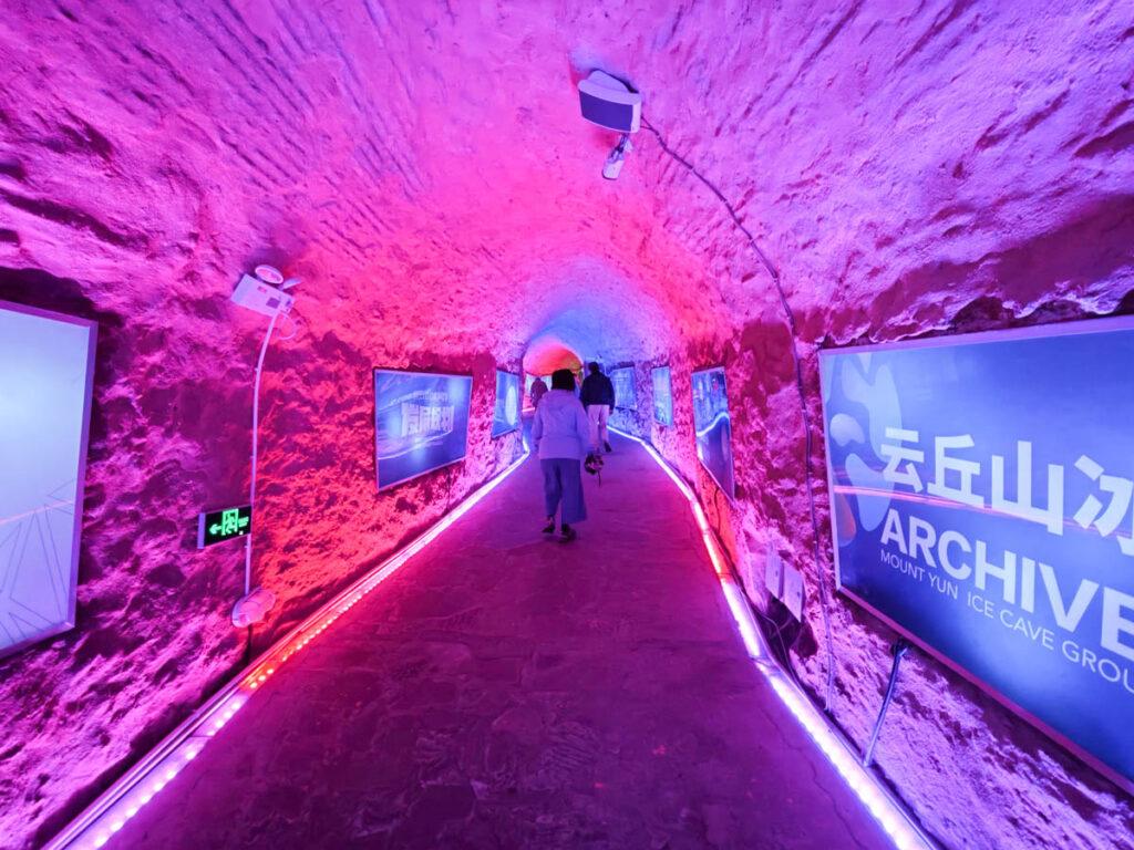 山西雲丘山冰洞群x塔爾坡古村，探秘300萬年地質奇觀與千年古村 @去旅行新聞網