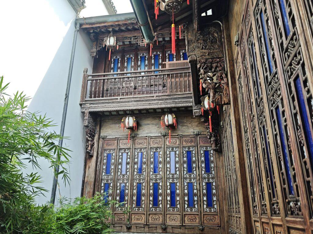 走進杭州胡雪巖故居:探秘紅頂商人的傳奇與清末第一豪宅的奢華興衰! @去旅行新聞網 走進杭州胡雪巖故居:探秘紅頂商人的傳奇與清末第一豪宅的奢華興衰! @去旅行新聞網