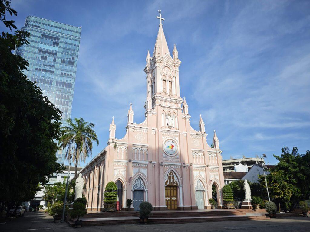 峴港這樣玩最Chill！從韓江到粉紅教堂，咖啡市場慢活路線大公開！ @去旅行新聞網