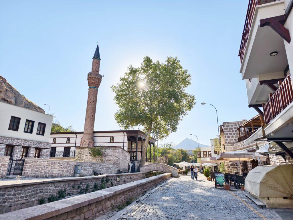 傑菲亞娃深度探索土耳其孔亞：旋轉舞故鄉、塞爾柱帝國的輝煌與新石器時代奇蹟 @去旅行新聞網