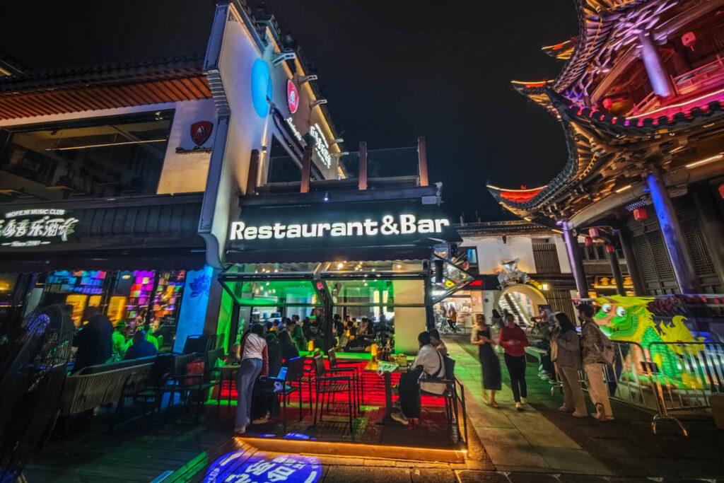 🏮安徽必去!屯溪老街夜遊X新安江畫廊:品味流動清明上河圖的千年徽州風情! @去旅行新聞網 🏮安徽必去!屯溪老街夜遊X新安江畫廊:品味流動清明上河圖的千年徽州風情! @去旅行新聞網