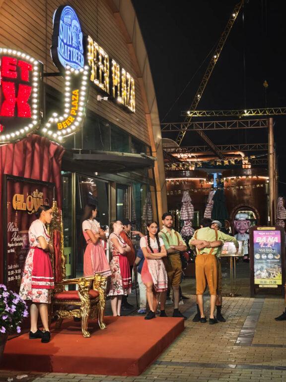 🏰 越南峴港|巴拿山度假勝地全攻略:佛手橋日出、歐洲古堡、啤酒廣場浪漫夜晚嗨趴全收錄 @去旅行新聞網 🏰 越南峴港|巴拿山度假勝地全攻略:佛手橋日出、歐洲古堡、啤酒廣場浪漫夜晚嗨趴全收錄 @去旅行新聞網