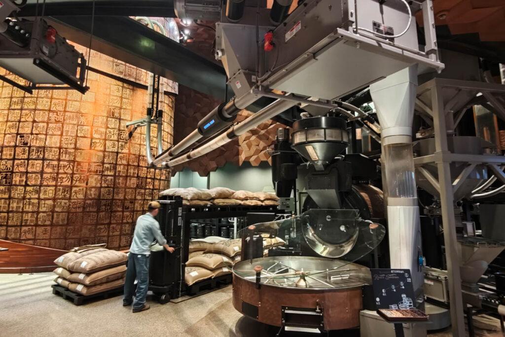 上海南京西路最潮地標!星巴克烘焙工坊xLV路易號,咖啡時尚之旅必打卡! @去旅行新聞網 上海南京西路最潮地標!星巴克烘焙工坊xLV路易號,咖啡時尚之旅必打卡! @去旅行新聞網