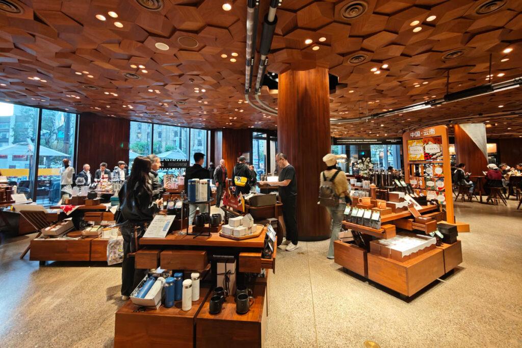 上海南京西路最潮地標!星巴克烘焙工坊xLV路易號,咖啡時尚之旅必打卡! @去旅行新聞網 上海南京西路最潮地標!星巴克烘焙工坊xLV路易號,咖啡時尚之旅必打卡! @去旅行新聞網