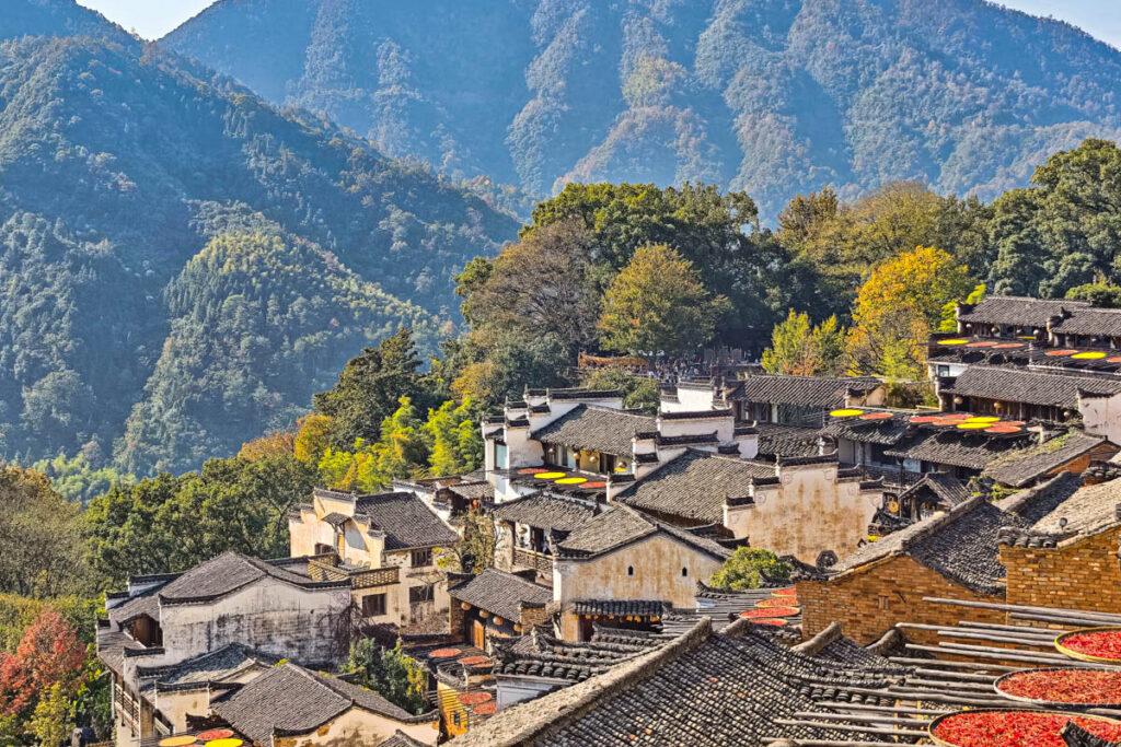 婺源篁嶺油菜花攻略:中國最美梯田花海X徽派古村秘境,3月必訪春日仙境! 婺源篁嶺油菜花攻略:中國最美梯田花海X徽派古村秘境,3月必訪春日仙境! @去旅行新聞網