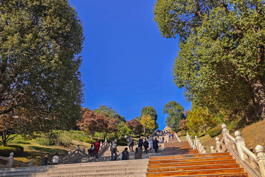 🍁秋楓裡的江西廬山東林寺:沿著山路一路向「心」而行 @去旅行新聞網 🍁秋楓裡的江西廬山東林寺:沿著山路一路向「心」而行 @去旅行新聞網
