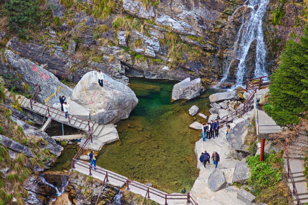 秋遊廬山:跟著詩人腳步,鏡頭捕捉千年詩意與絕美秋景 @去旅行新聞網 秋遊廬山:跟著詩人腳步,鏡頭捕捉千年詩意與絕美秋景 @去旅行新聞網