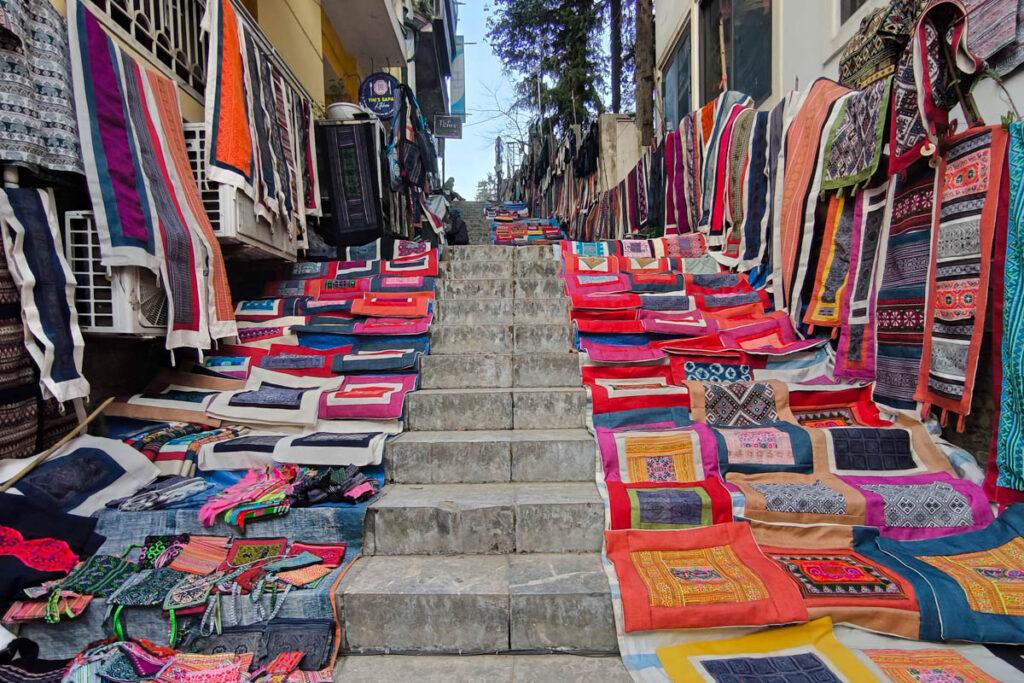 ☁️北越Sapa沙壩慢旅行！愛情廣場、石頭教堂、沙壩湖必訪景點全攻略！ @去旅行新聞網