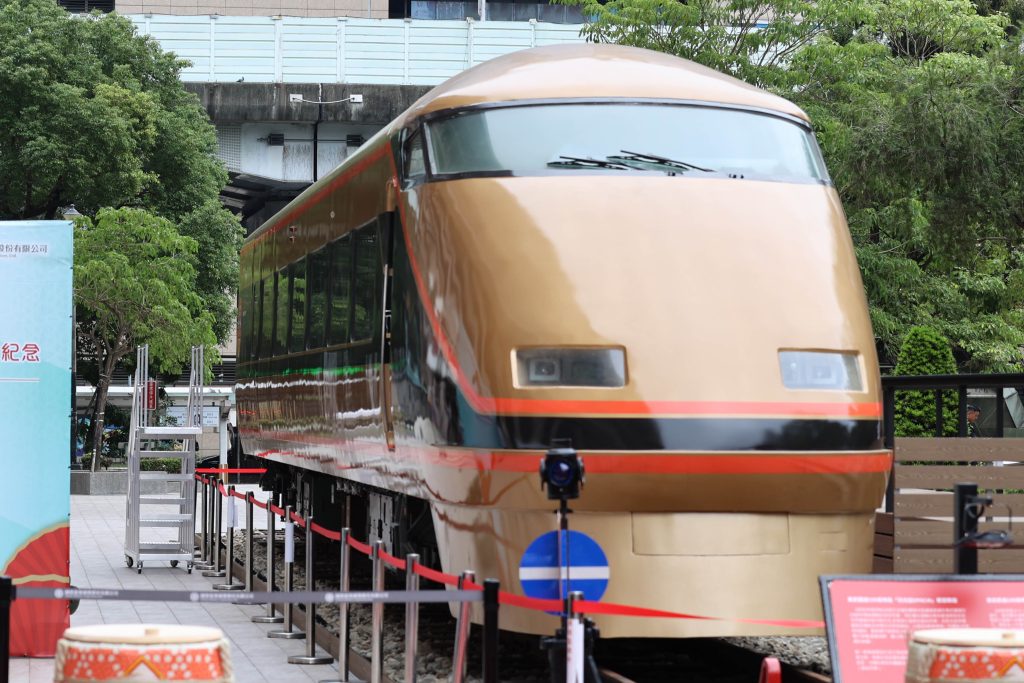 搭上金色列車,開啟日台鐵道之旅 東武鐵道 × 台鐵友好協定10週年,邀你一起走進日光與台灣的鐵道風景 搭上金色列車,開啟日台鐵道之旅 東武鐵道 × 台鐵友好協定10週年,邀你一起走進日光與台灣的鐵道風景 @Tournews