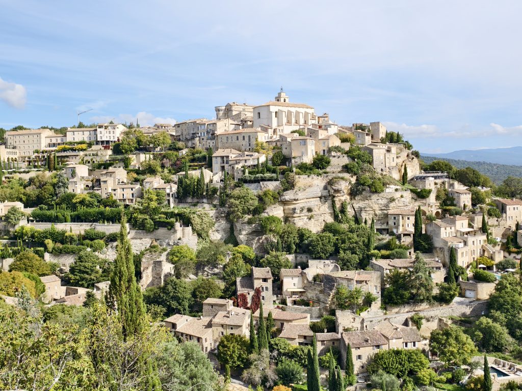 法國普羅旺斯|呂貝隆Luberon山居歲月:探訪戈爾德Gordes石頭城與薰衣草秘境深度攻略 @去旅行新聞網 法國普羅旺斯|呂貝隆Luberon山居歲月:探訪戈爾德Gordes石頭城與薰衣草秘境深度攻略 @去旅行新聞網
