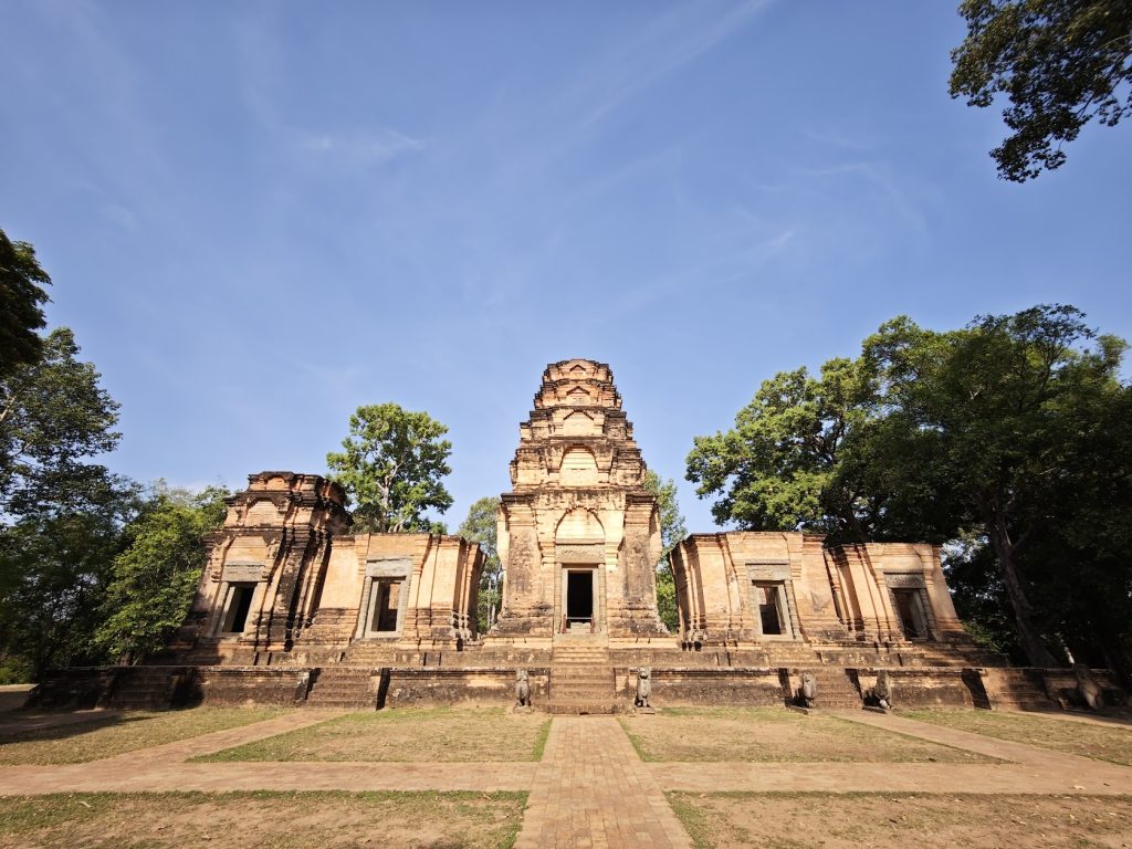穿越時光的微笑：大吳哥城一日朝聖攻略｜以周達觀的《真臘風土記》為引，重返高棉黃金時代 @去旅行新聞網