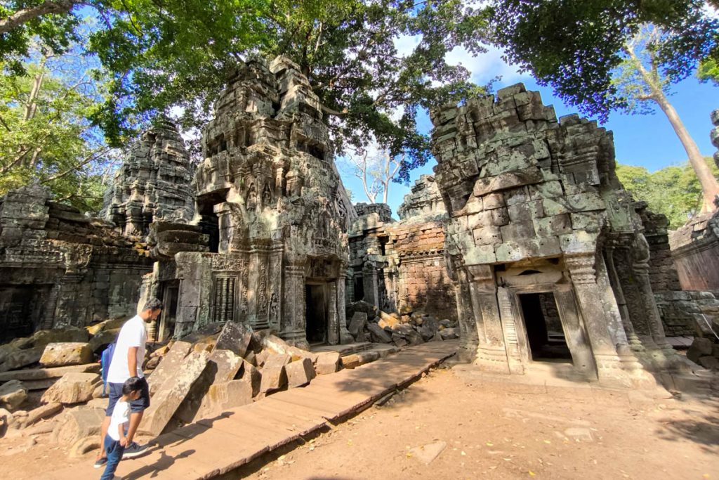 塔普倫寺深度攻略|吳哥窟巨木盤根的千年古寺:探秘《古墓奇兵》取景地、回音塔與隱藏雕刻 @去旅行新聞網 塔普倫寺深度攻略|吳哥窟巨木盤根的千年古寺:探秘《古墓奇兵》取景地、回音塔與隱藏雕刻 @去旅行新聞網