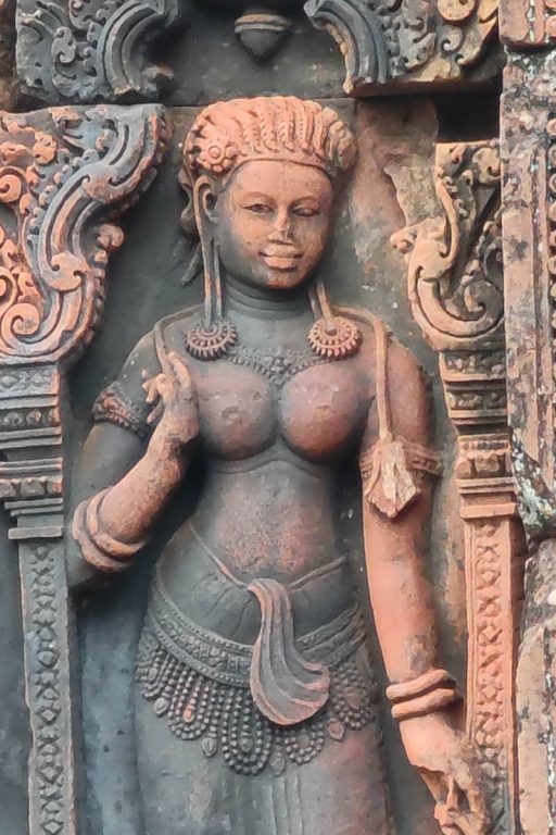 女王宮的低語:在紅砂岩的細紋間,聽見留給她的心事 @去旅行新聞網 女王宮的低語:在紅砂岩的細紋間,聽見留給她的心事 @去旅行新聞網