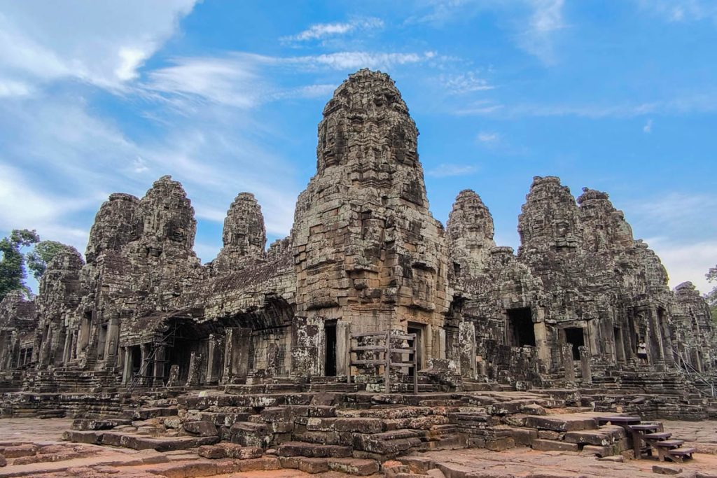 🗿 永恆的微笑：走進大吳哥巴戎寺的歷史與神秘 (Bayon Temple) @去旅行新聞網