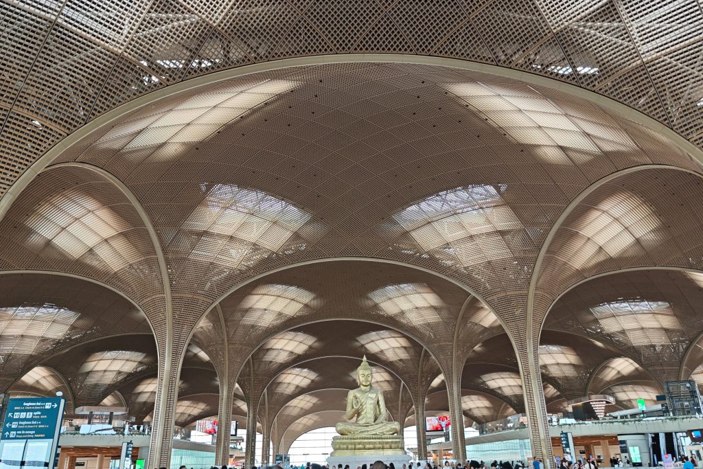 柬埔寨金邊新門戶!德崇國際機場(TIA)深度解析:設計、通關、交通指南 @去旅行新聞網 柬埔寨金邊新門戶!德崇國際機場(TIA)深度解析:設計、通關、交通指南 @去旅行新聞網