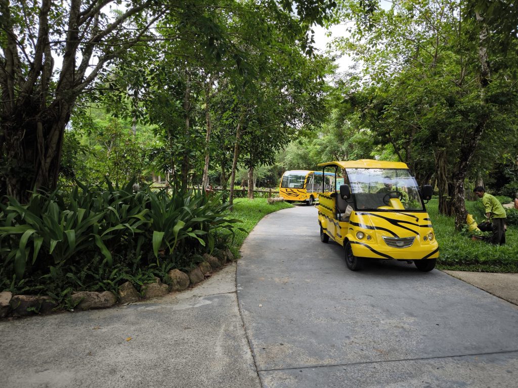 【富國島 Safari 全攻略】與長頸鹿用餐、環尾狐猴零距離接觸!一場震撼感官的叢林冒險 @去旅行新聞網 【富國島 Safari 全攻略】與長頸鹿用餐、環尾狐猴零距離接觸!一場震撼感官的叢林冒險 @去旅行新聞網