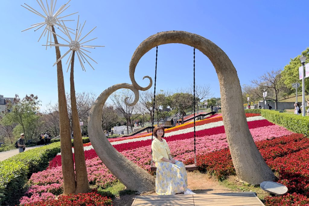 【2026賞花地圖】北投三層崎花海夢幻爆發!「台版富良野」彩虹花毯美翻天,IG打卡、交通攻略一次看 @去旅行新聞網 【2026賞花地圖】北投三層崎花海夢幻爆發!「台版富良野」彩虹花毯美翻天,IG打卡、交通攻略一次看 @去旅行新聞網