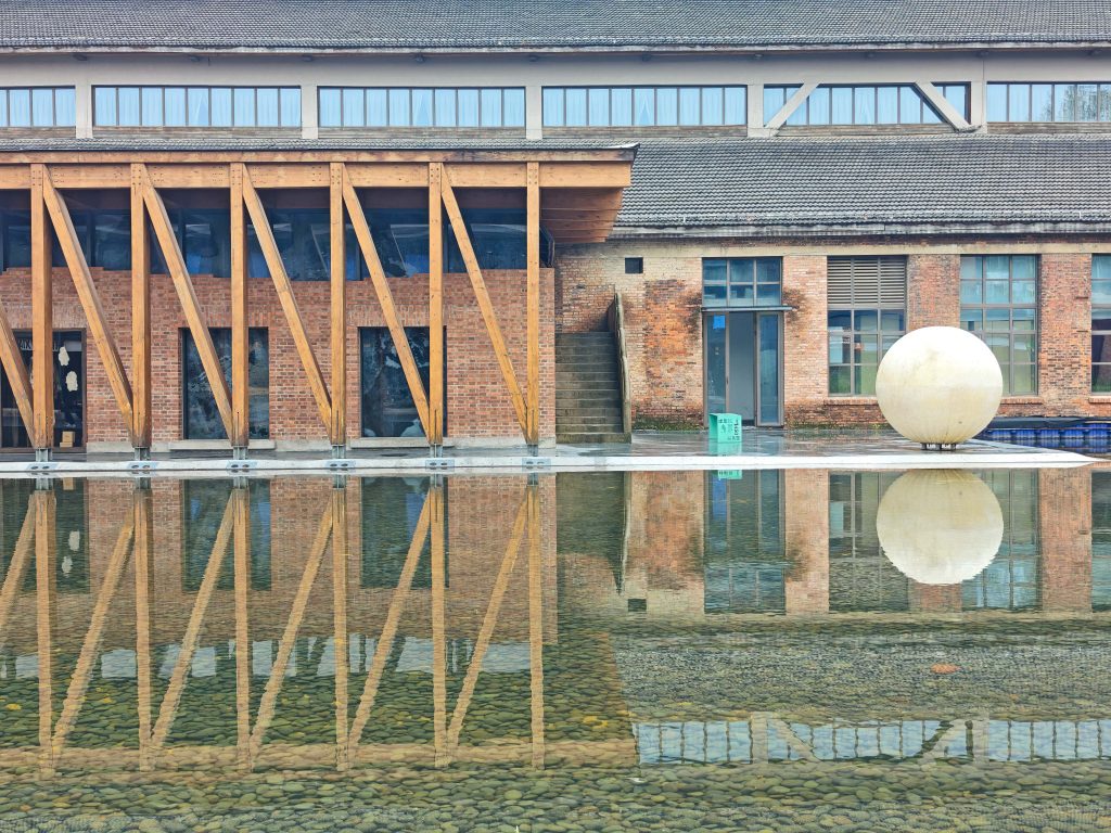 江西景德鎮必訪地標!老瓷廠變身最潮文創園區,週末市集、網紅拍照點等你挖寶! 江西景德鎮必訪地標!老瓷廠變身最潮文創園區,週末市集、網紅拍照點等你挖寶! @去旅行新聞網