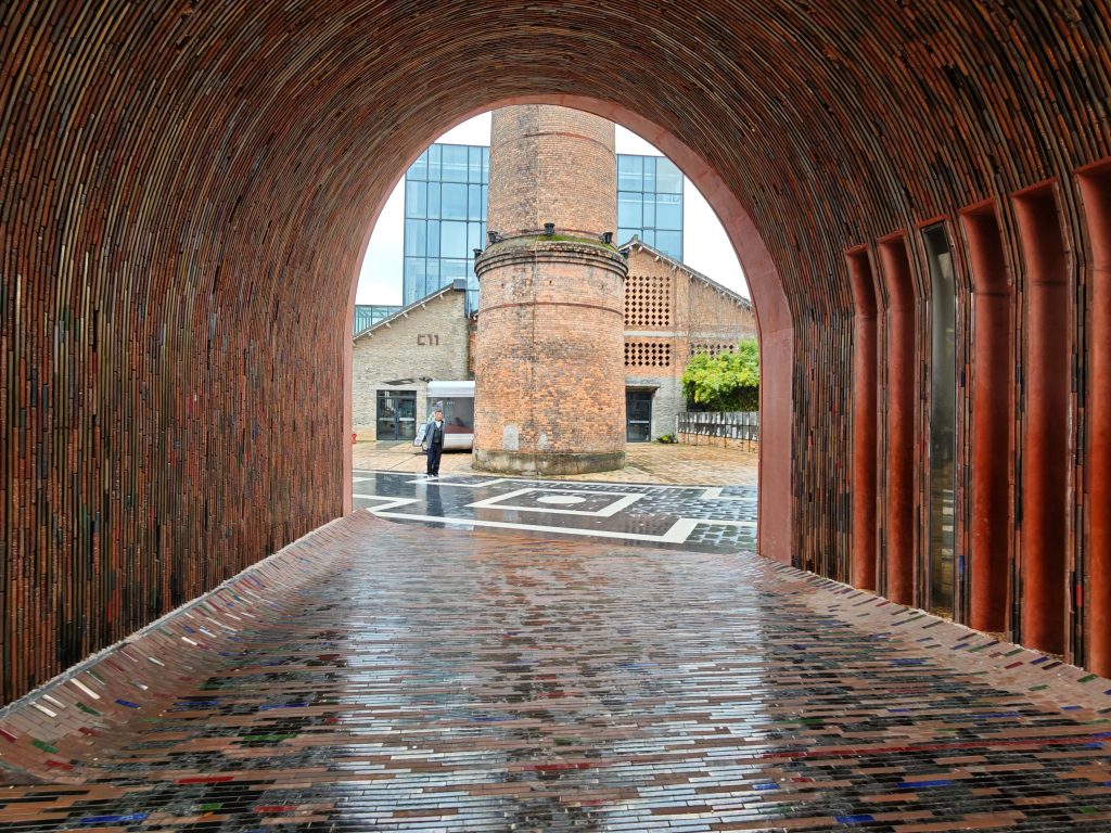 江西景德鎮必訪地標!老瓷廠變身最潮文創園區,週末市集、網紅拍照點等你挖寶! 江西景德鎮必訪地標!老瓷廠變身最潮文創園區,週末市集、網紅拍照點等你挖寶! @去旅行新聞網