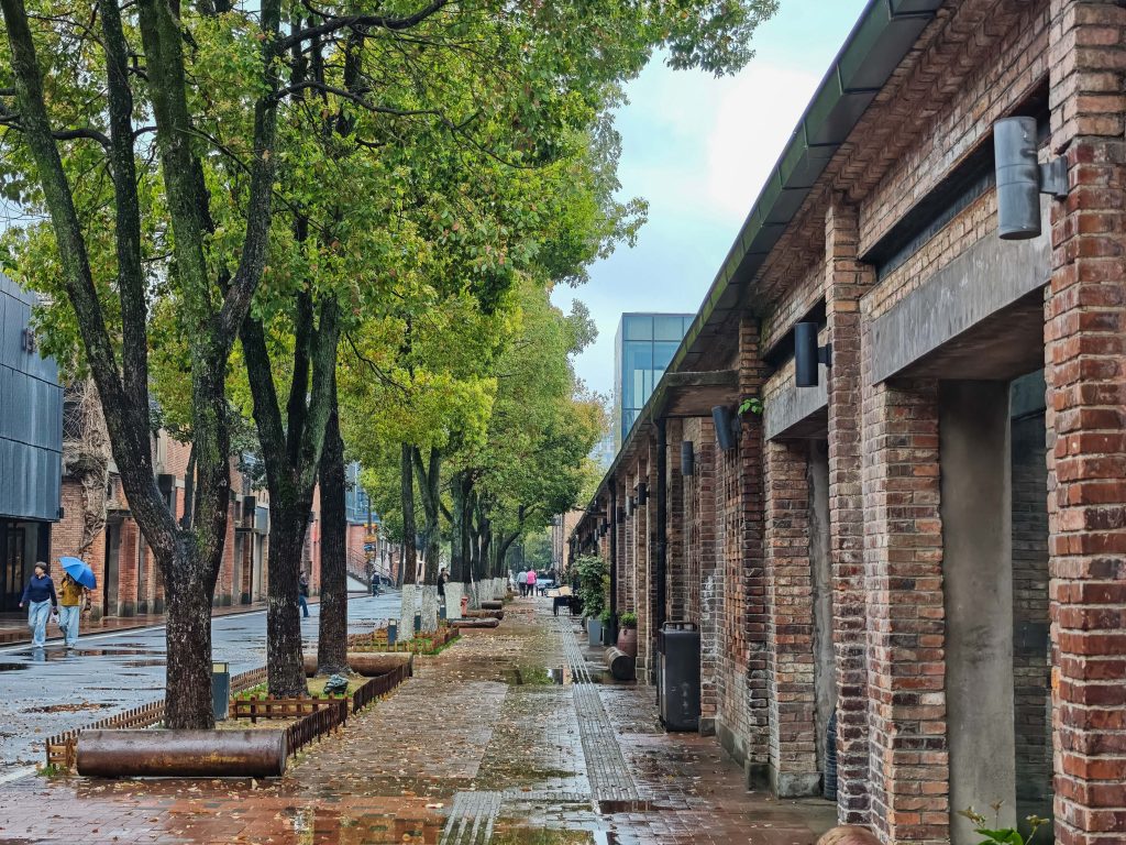 江西景德鎮必訪地標!老瓷廠變身最潮文創園區,週末市集、網紅拍照點等你挖寶! 江西景德鎮必訪地標!老瓷廠變身最潮文創園區,週末市集、網紅拍照點等你挖寶! @去旅行新聞網