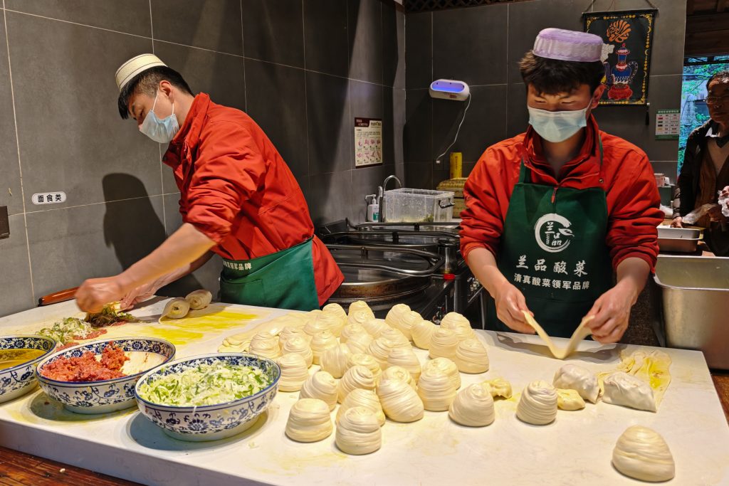 望仙谷深度旅遊攻略:江西懸崖上的清明上河圖,探索仙俠幻境與夢幻夜景 望仙谷深度旅遊攻略:江西懸崖上的清明上河圖,探索仙俠幻境與夢幻夜景 @去旅行新聞網