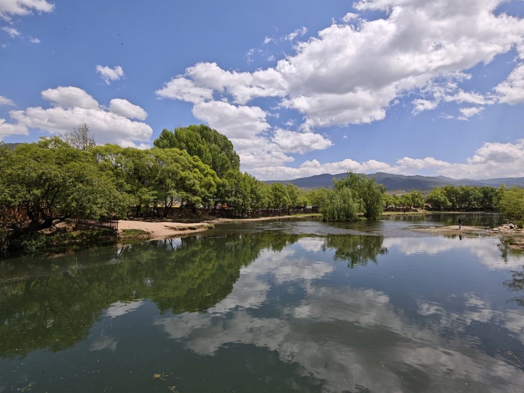 走進雲南沙溪:茶馬古道上的詩意古鎮,體驗《去有風的地方》裡的慢生活 走進雲南沙溪:茶馬古道上的詩意古鎮,體驗《去有風的地方》裡的慢生活 @去旅行新聞網