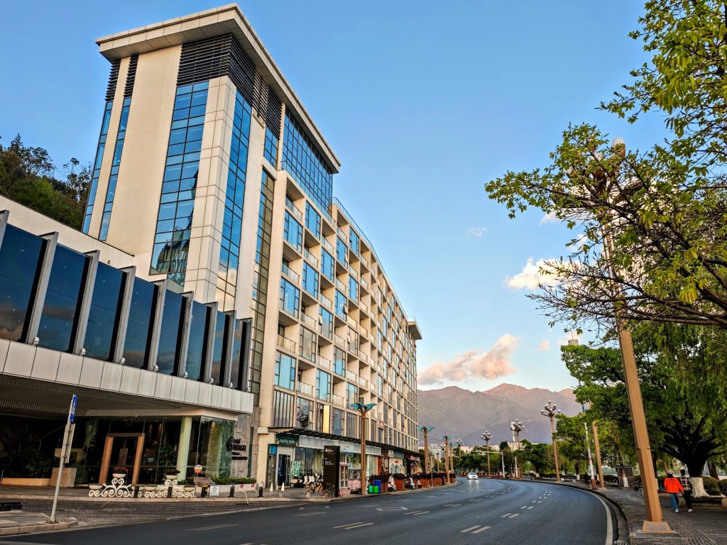 大理洱海天域英迪格酒店開箱:洱海南岸隱奢體驗,擁抱蒼山洱海一線絕美海景 大理洱海天域英迪格酒店開箱:洱海南岸隱奢體驗,擁抱蒼山洱海一線絕美海景 @去旅行新聞網