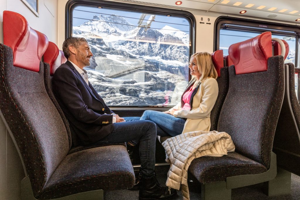 台灣旅客2025年赴瑞士過夜旅遊近26萬人次 鎖定中高端客群!少女峰地區絕美童話小鎮「格林德瓦」搶攻台灣市場 台灣旅客2025年赴瑞士過夜旅遊近26萬人次 鎖定中高端客群!少女峰地區絕美童話小鎮「格林德瓦」搶攻台灣市場 @去旅行新聞網