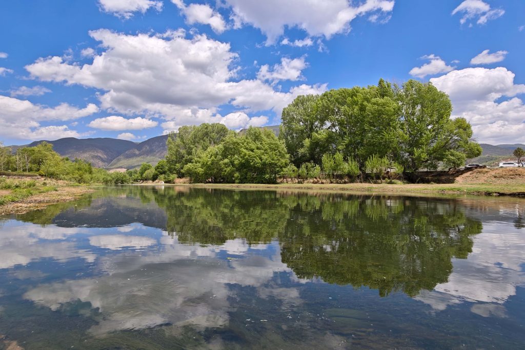 走進雲南沙溪:茶馬古道上的詩意古鎮,體驗《去有風的地方》裡的慢生活 走進雲南沙溪:茶馬古道上的詩意古鎮,體驗《去有風的地方》裡的慢生活 @去旅行新聞網