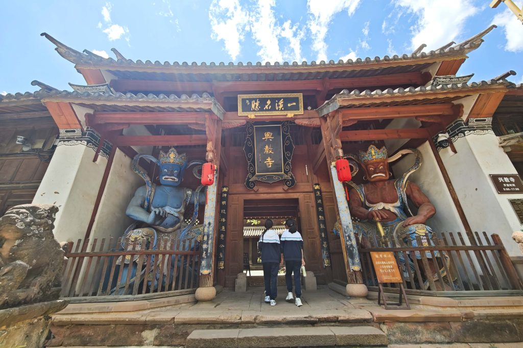 走進雲南沙溪:茶馬古道上的詩意古鎮,體驗《去有風的地方》裡的慢生活 走進雲南沙溪:茶馬古道上的詩意古鎮,體驗《去有風的地方》裡的慢生活 @去旅行新聞網