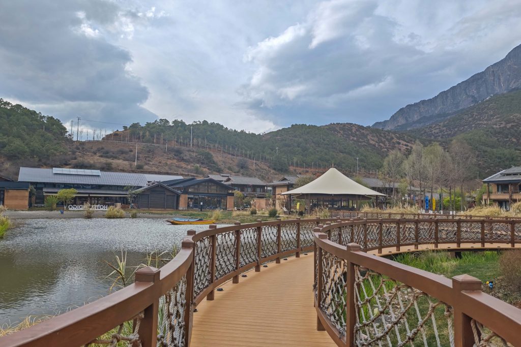 瀘沽湖英迪格酒店開箱:摩梭女兒國的現代隱世奢華體驗,格姆女神山腳下的文化沉浸之旅 瀘沽湖英迪格酒店開箱:摩梭女兒國的現代隱世奢華體驗,格姆女神山腳下的文化沉浸之旅 @去旅行新聞網