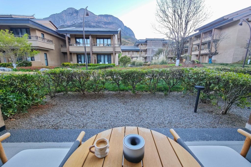 瀘沽湖英迪格酒店開箱:摩梭女兒國的現代隱世奢華體驗,格姆女神山腳下的文化沉浸之旅 瀘沽湖英迪格酒店開箱:摩梭女兒國的現代隱世奢華體驗,格姆女神山腳下的文化沉浸之旅 @去旅行新聞網