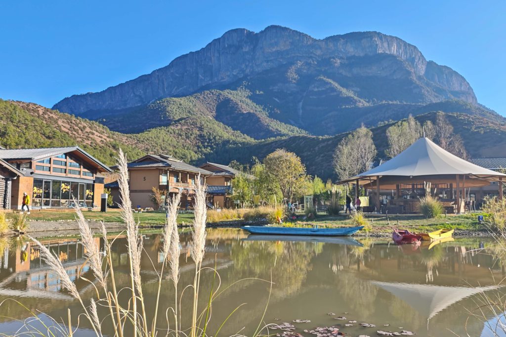 瀘沽湖英迪格酒店開箱:摩梭女兒國的現代隱世奢華體驗,格姆女神山腳下的文化沉浸之旅 瀘沽湖英迪格酒店開箱:摩梭女兒國的現代隱世奢華體驗,格姆女神山腳下的文化沉浸之旅 @去旅行新聞網