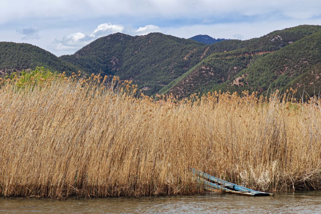 走進瀘沽湖女兒國:從金沙江第一灣到情人橋,深度體驗摩梭人的愛情與生活 走進瀘沽湖女兒國:從金沙江第一灣到情人橋,深度體驗摩梭人的愛情與生活 @去旅行新聞網