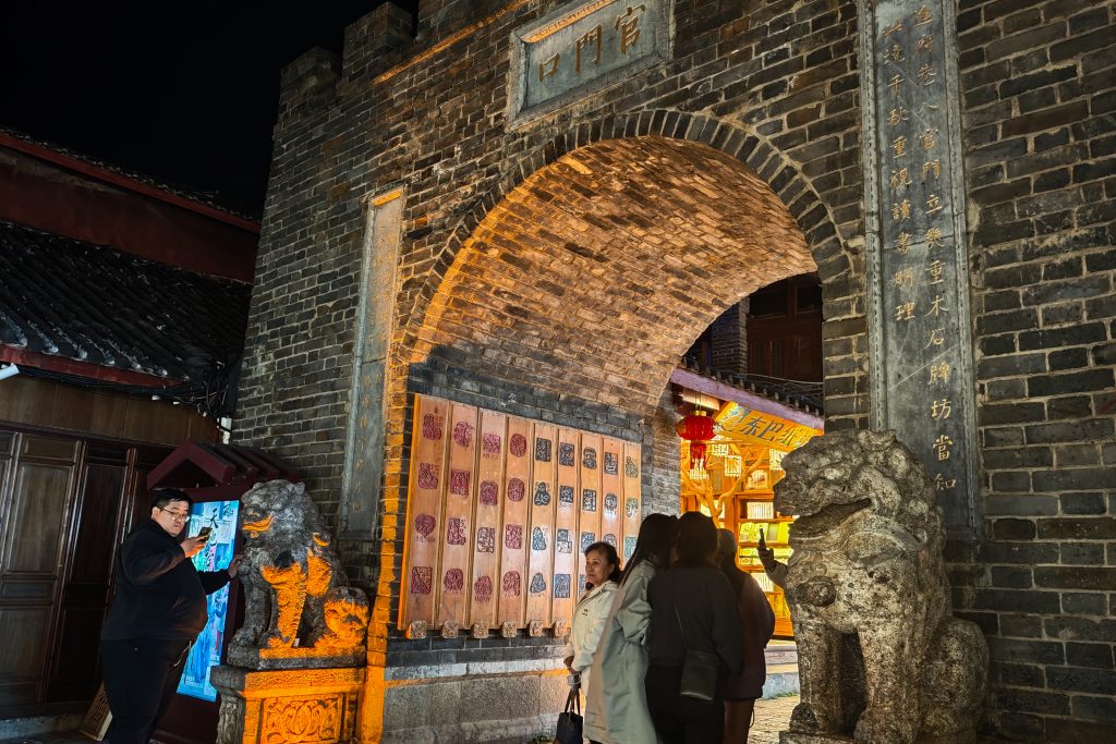 雲南麗江古城旅遊攻略 必吃美食、夜市特產、景點資訊總整理 雲南麗江古城旅遊攻略 必吃美食、夜市特產、景點資訊總整理 @去旅行新聞網