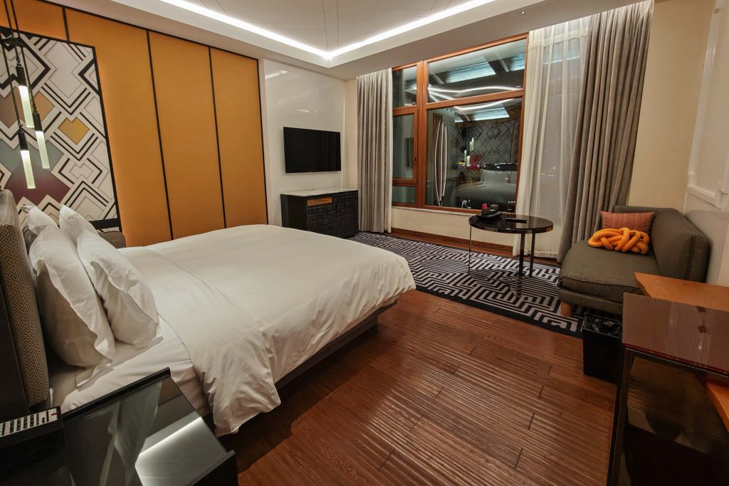 香格里拉迪慶月光城英迪格酒店開箱:住進月光之城,俯瞰千年獨克宗 香格里拉迪慶月光城英迪格酒店開箱:住進月光之城,俯瞰千年獨克宗 @去旅行新聞網